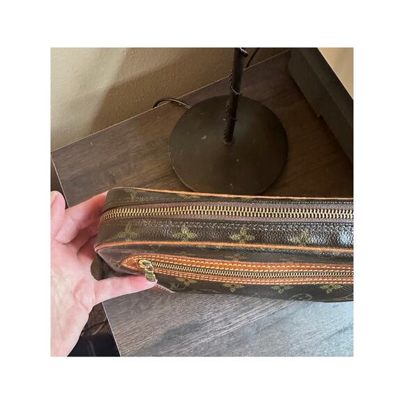 LOUIS VUITTON VINTAGE MONOGRAM POCHETTE MARLY DRAGONNE WRISTLET - Picture 3 of 11